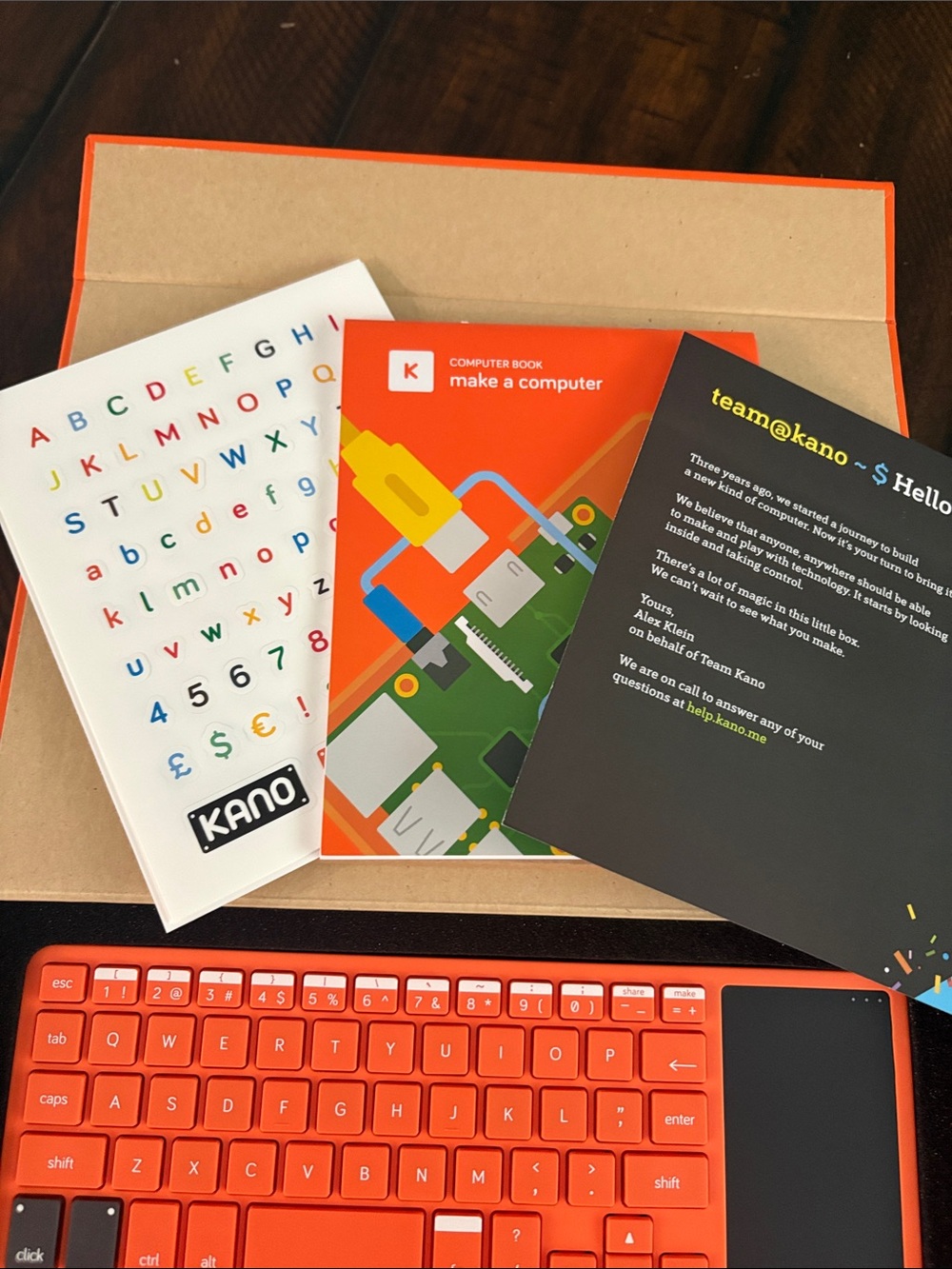 KANO Computer Kit- Make a computer/Learn to code - Picture 6 of 8